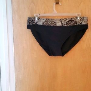 Jaclyn Smith Ladies bathing suit bottoms Sz 20